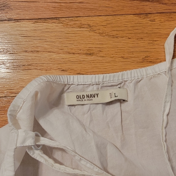 White button front lacey camisole - Picture 5 of 8